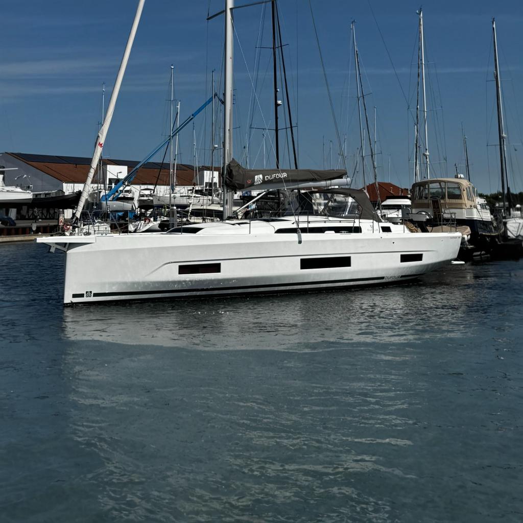 2024 Dufour 470