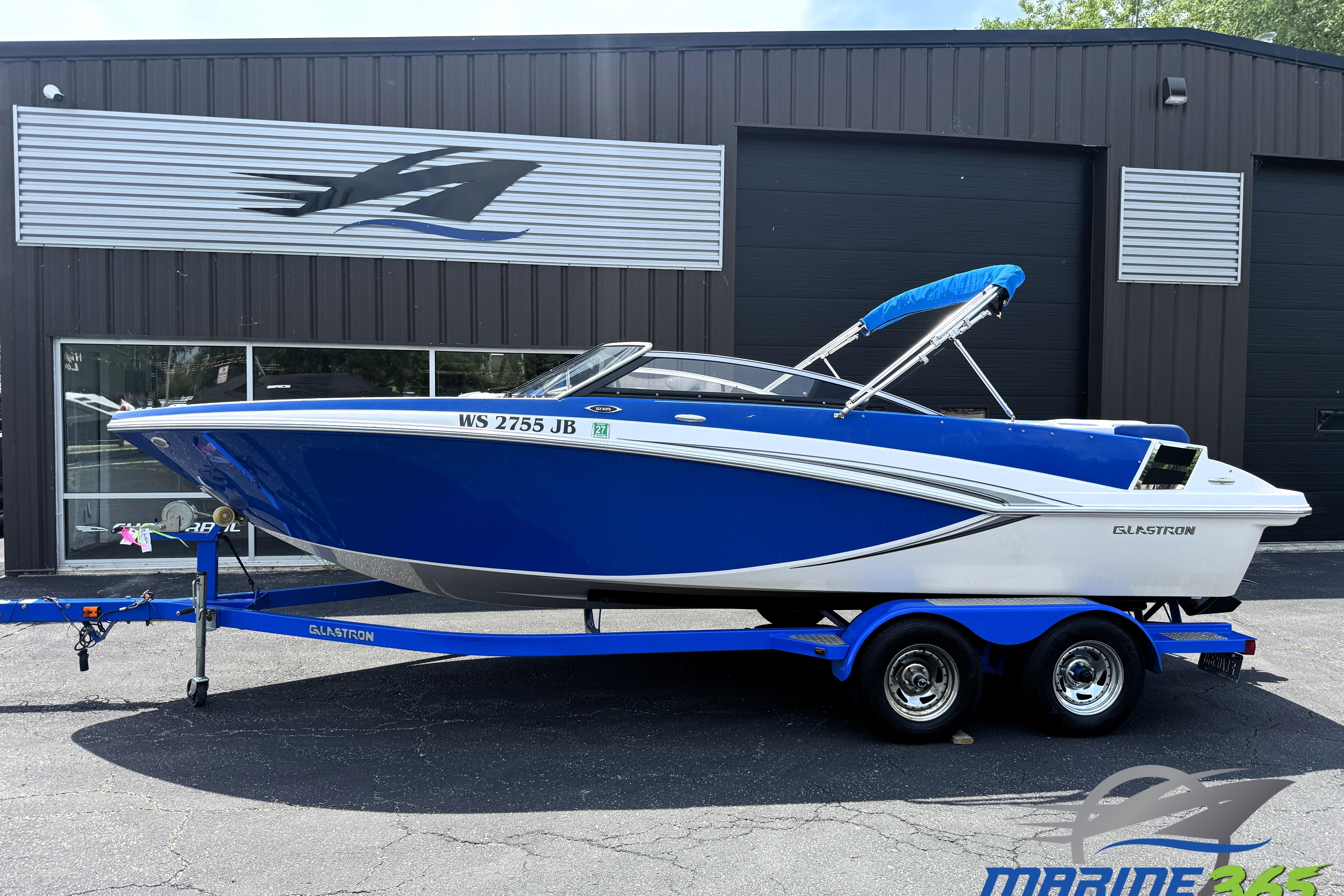 2013 Glastron GT 225
