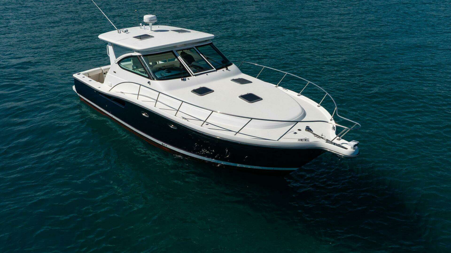 2004 Tiara Yachts 4200 Open - Image 28