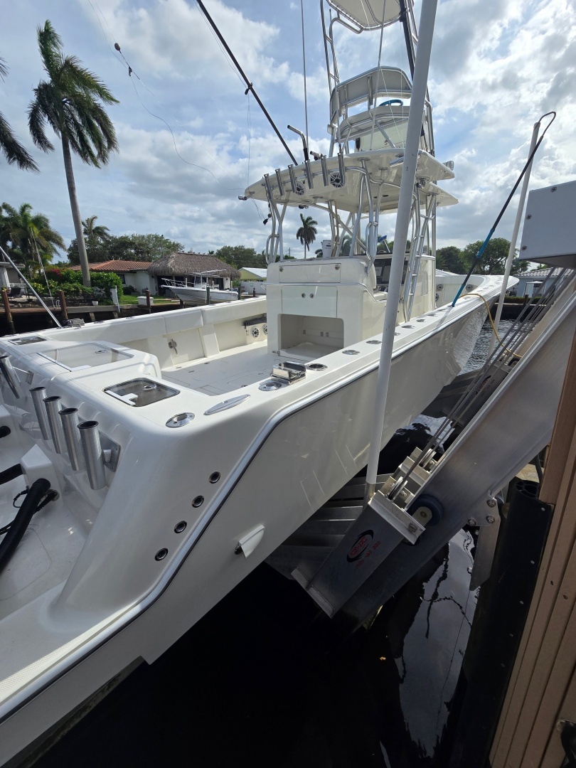 2019 SeaVee 39 - Image 5