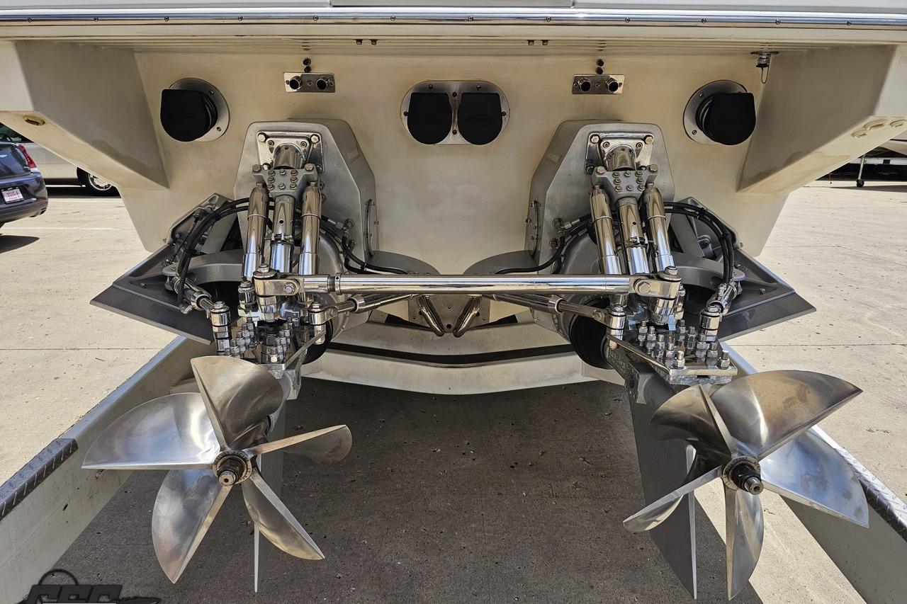 Rear view of 2002 Formula 382 FASTech boat with dual propellers and hydraulic systems.