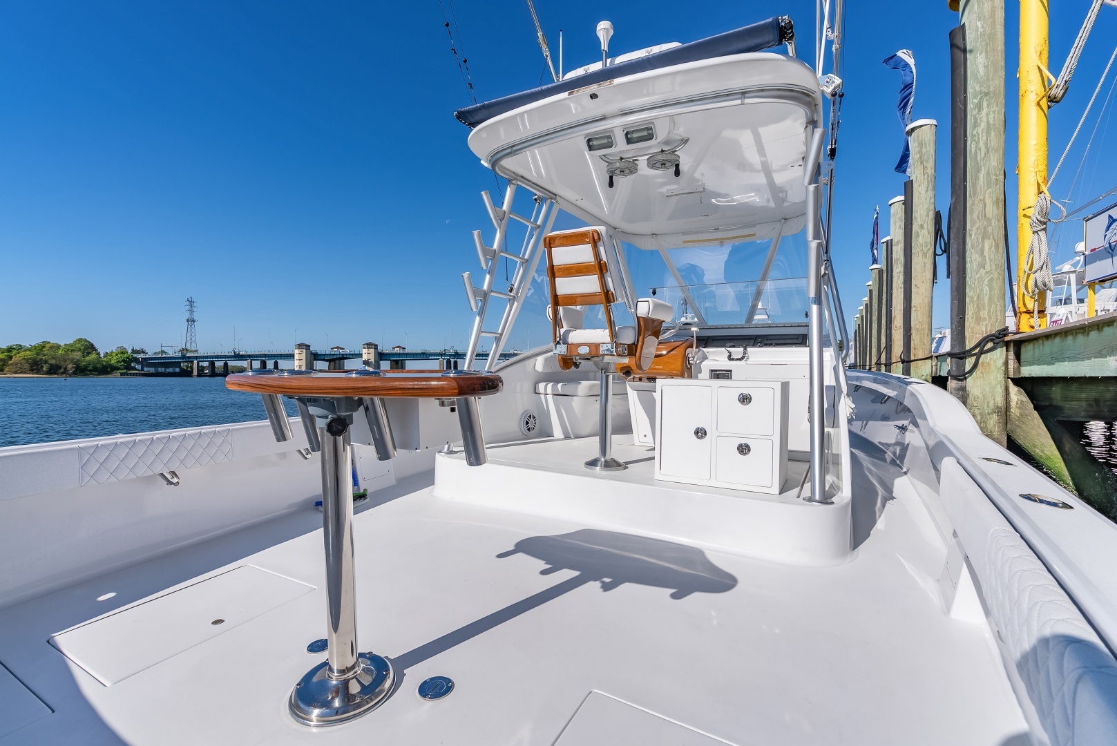 2005 L&H Walkaround - Image 23