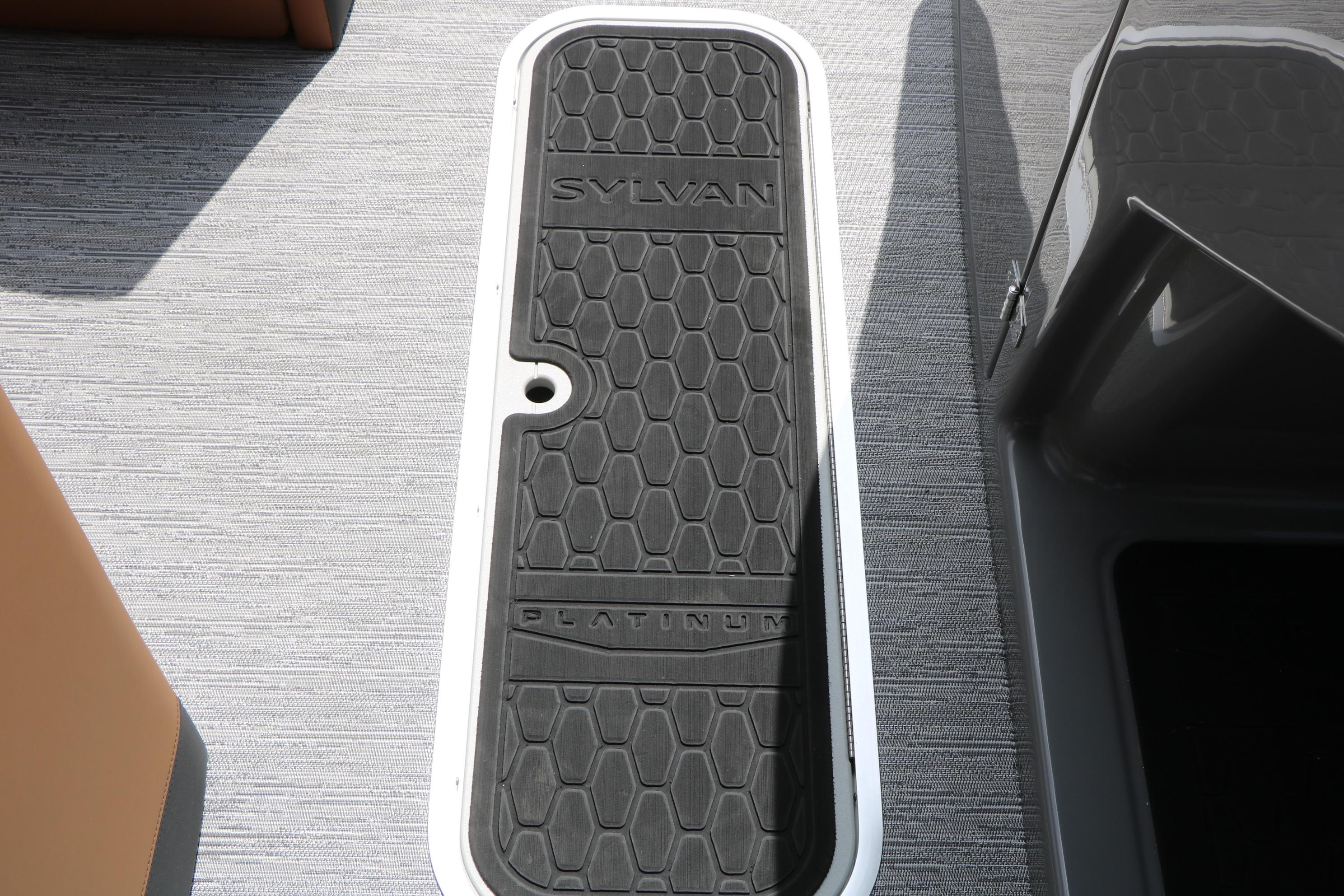 Floor panel of 2026 Sylvan L3 DLZ Bar Platinum Edition Tri-Toon boat.