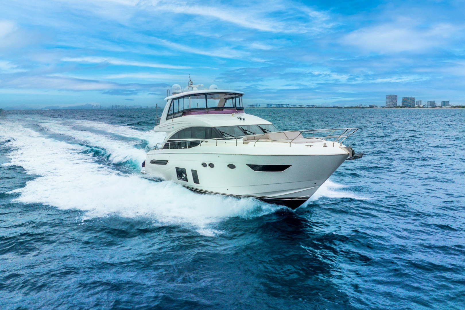 2018 Princess Yachts — - Image 5