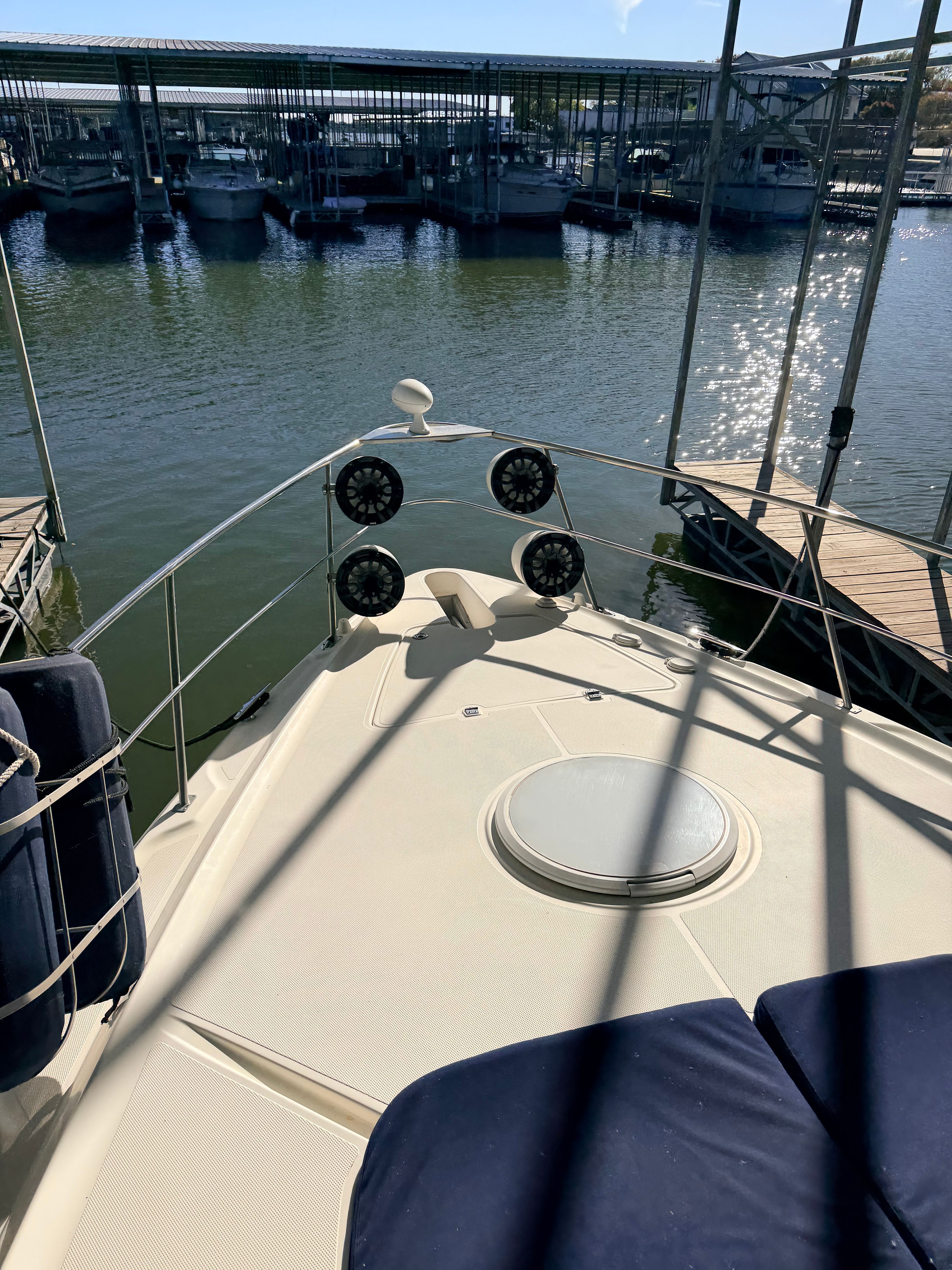 2006 Cruisers Yachts 460 Express - 37