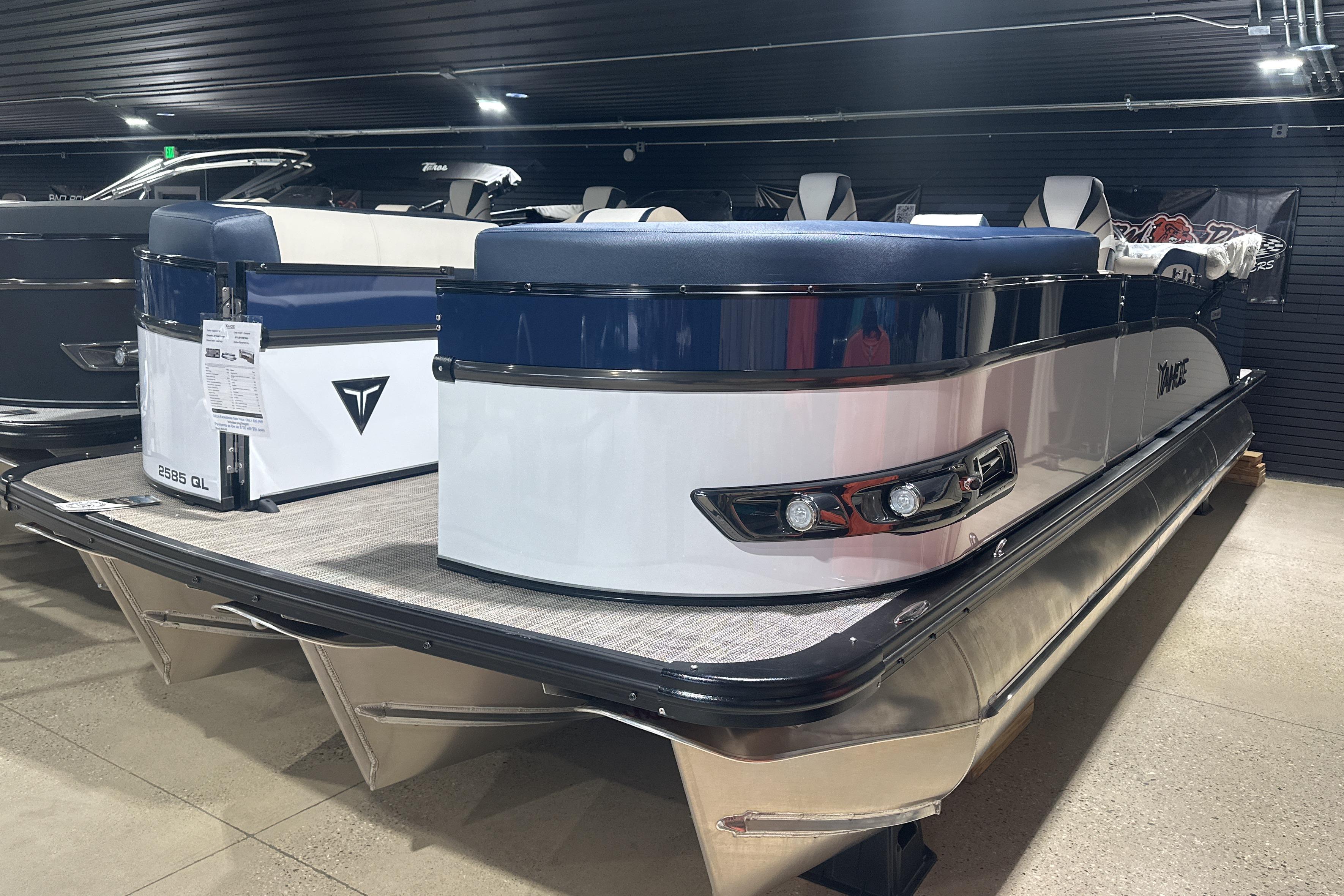 2025 Tahoe Pontoon Cascade Quad Lounger - 25'