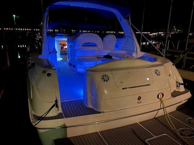 2000 Sea Ray 380 Sundancer - 40