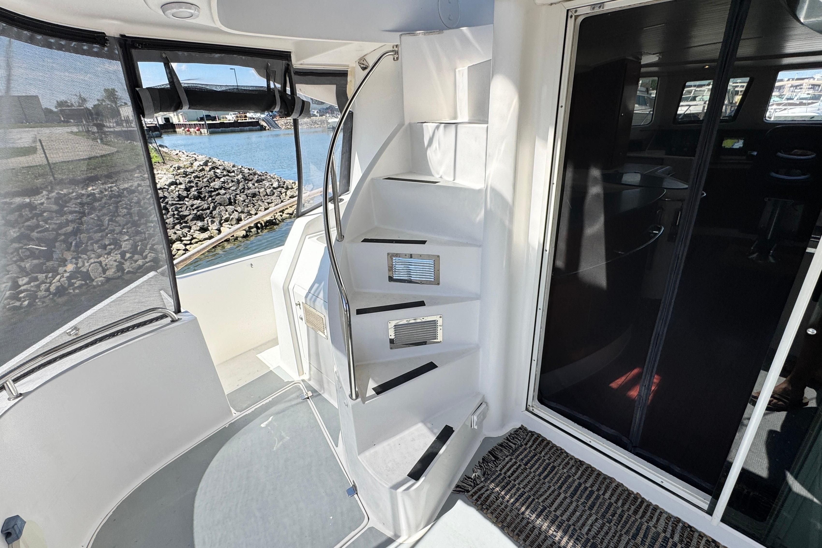 Aft Cockpit Stairs to Flybridge
