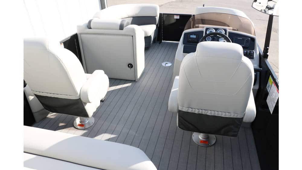 2026 Sylvan Mirage 820 CLZ DH Premium Pontoon Includes Custom Trailer - 9