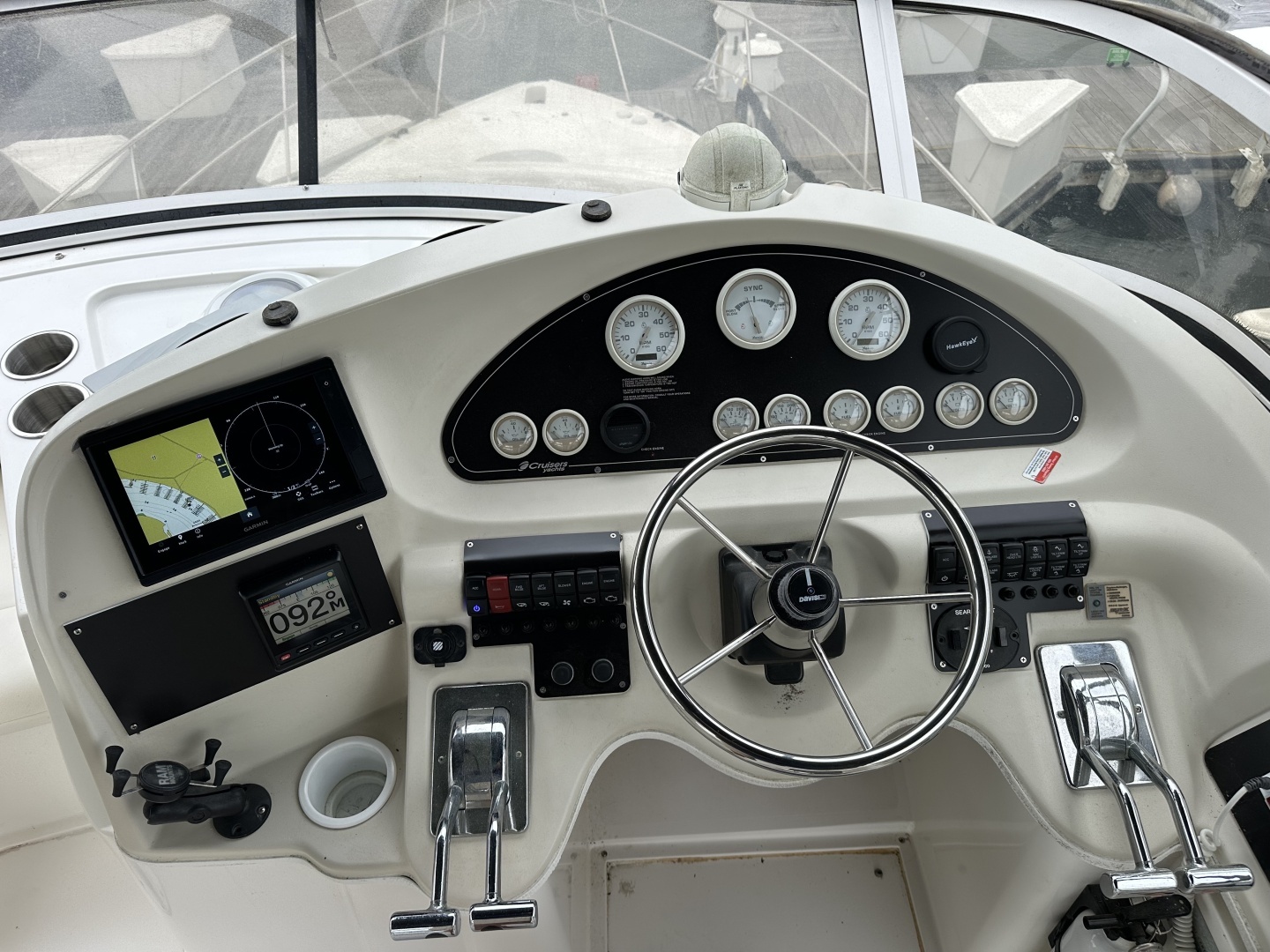 1998 Cruisers Yachts 3650 Aft Cabin - Image 21