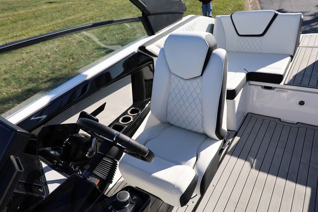 2026 Yamaha Boats 222S - 9