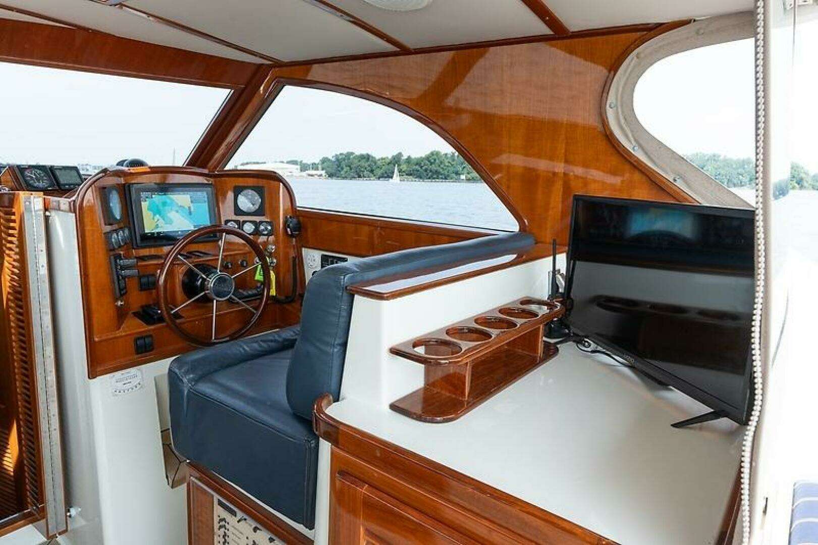 2002 San Juan 38 - Image 41