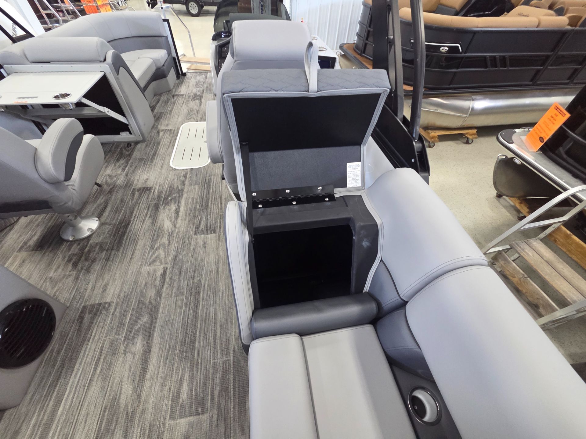2026 Bentley Pontoons Elite 223 Admiral - 27