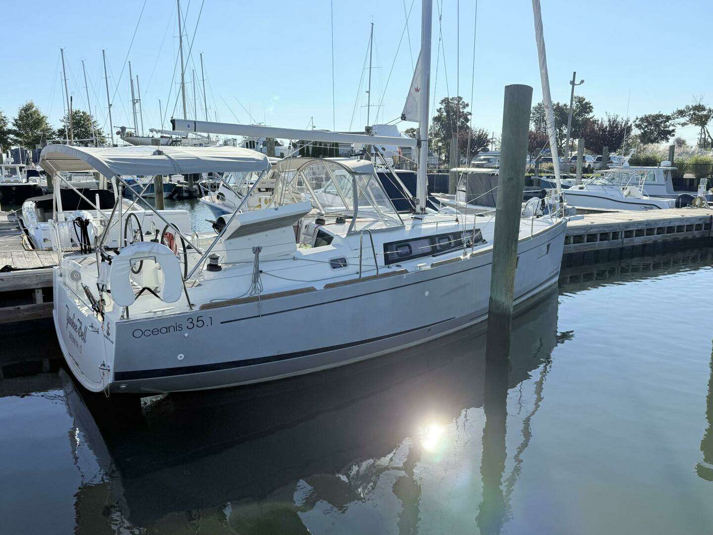 2021 Beneteau 35.1 - Image 2