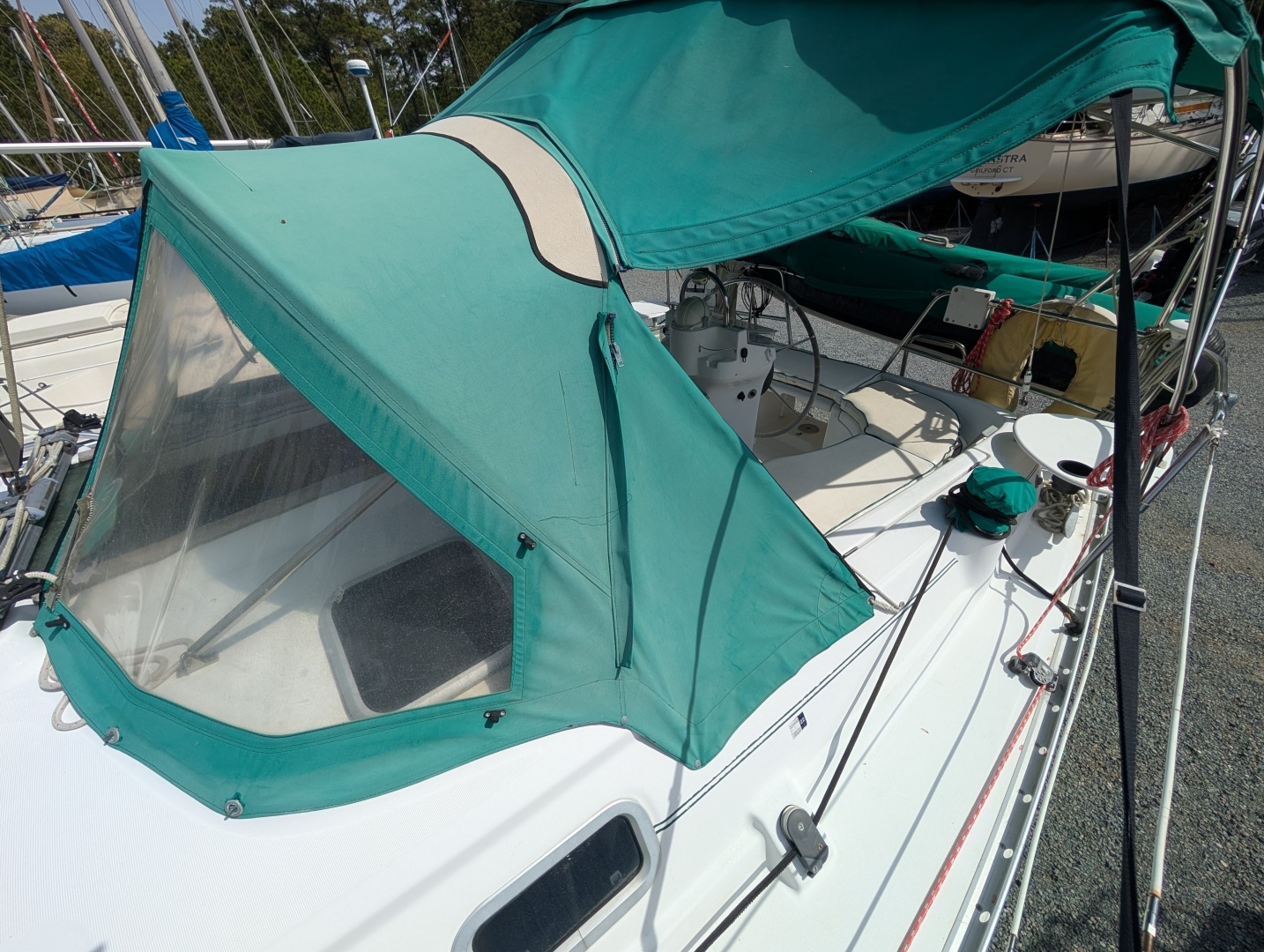 2003 Beneteau 331 - Image 17