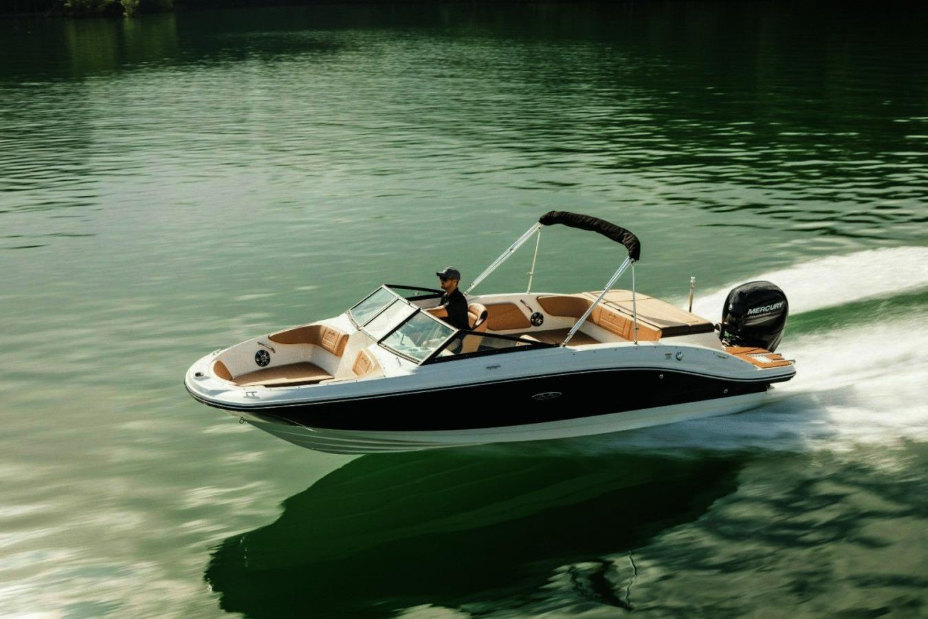 2023 Sea Ray SPX 210 Outboard