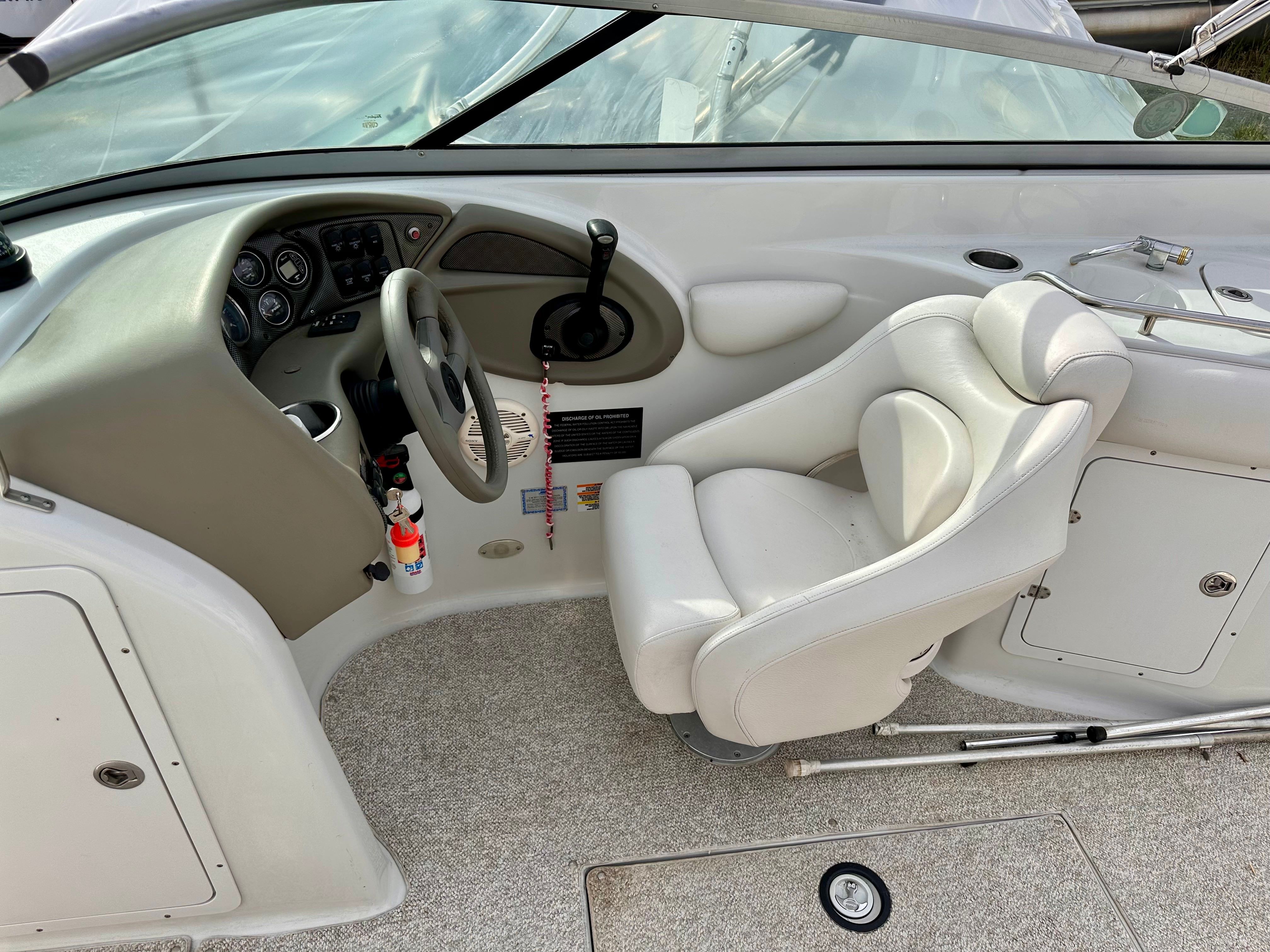 2005 Crownline 270 BR - 28