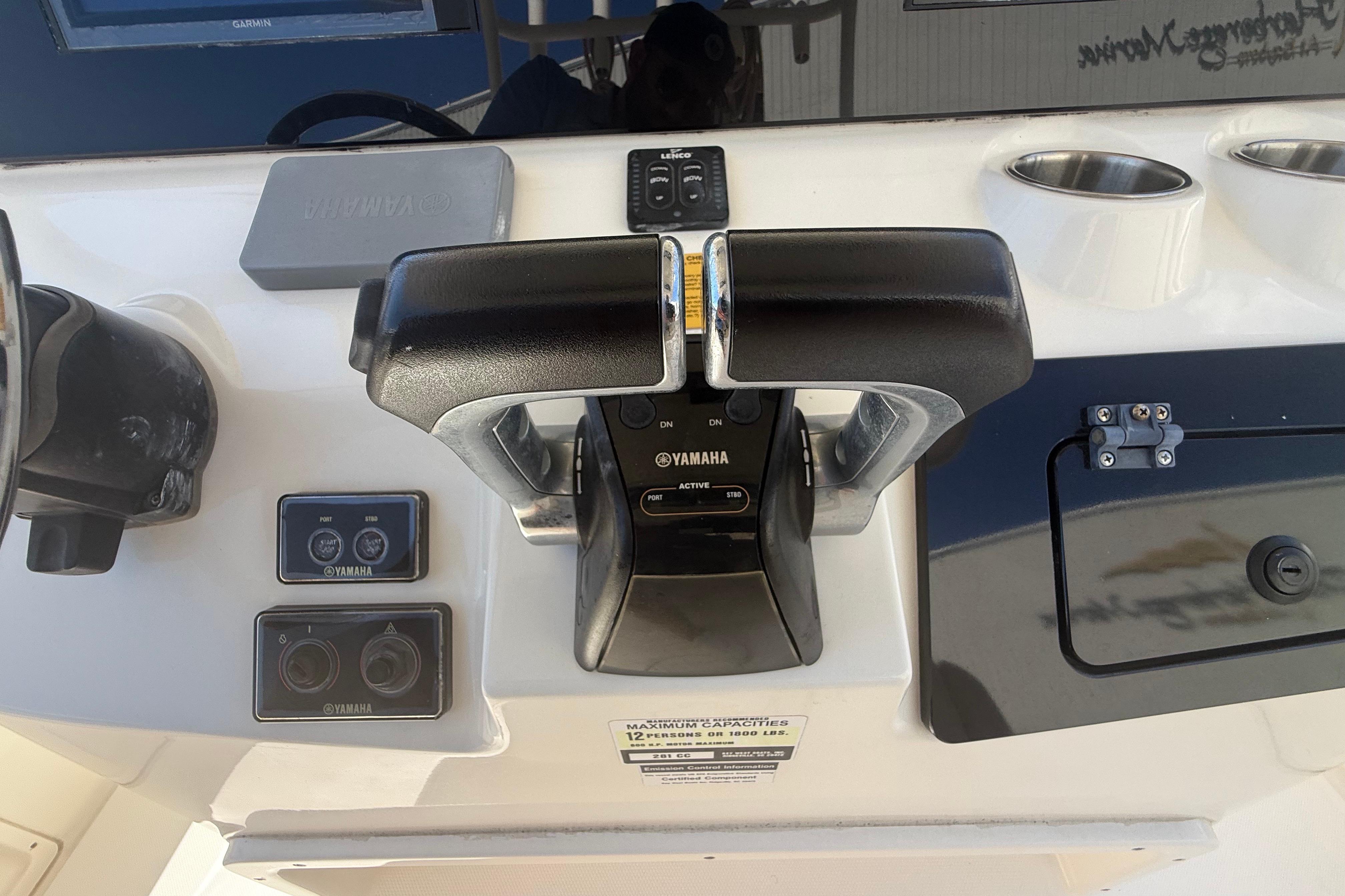 Control panel of 2019 Key West Billistic 281 Center Console with Yamaha throttle.