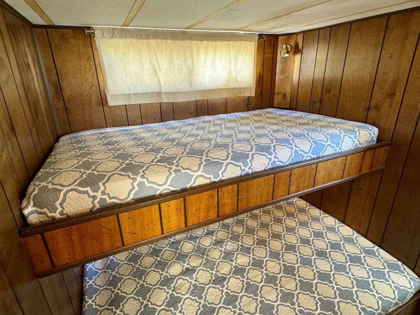 1977 Sumerset 14 x 58 Aluminum Hull Houseboat with Catwalks - Image 50