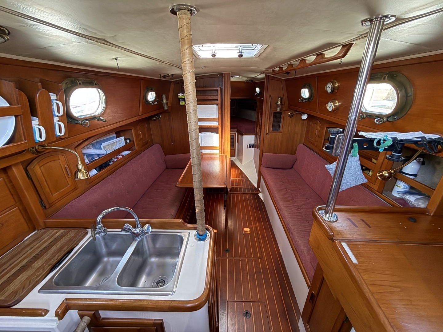 1987 Pacific Seacraft — - Image 21