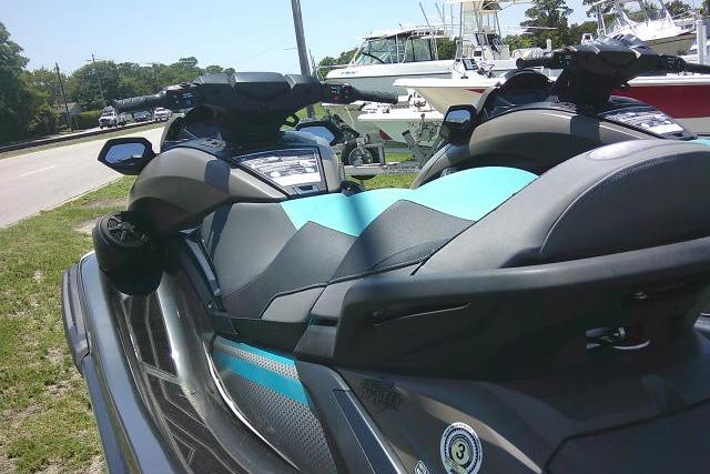 2023 Yamaha FX Cruiser HO jet ski with sleek design and comfortable seating.