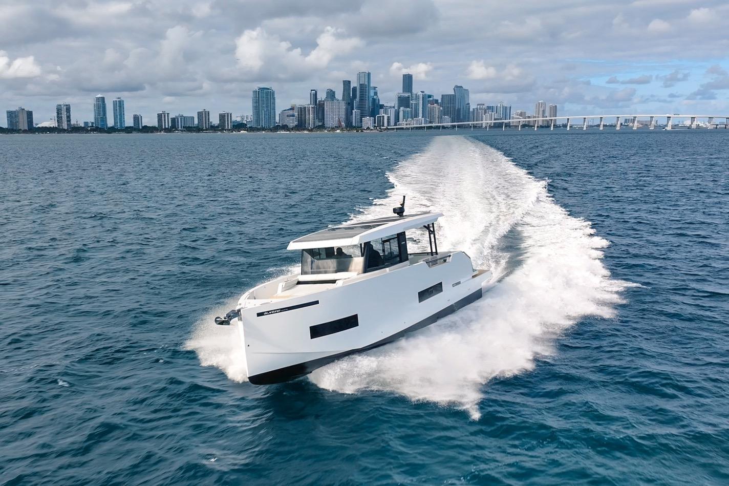 2027 De Antonio Yachts D50