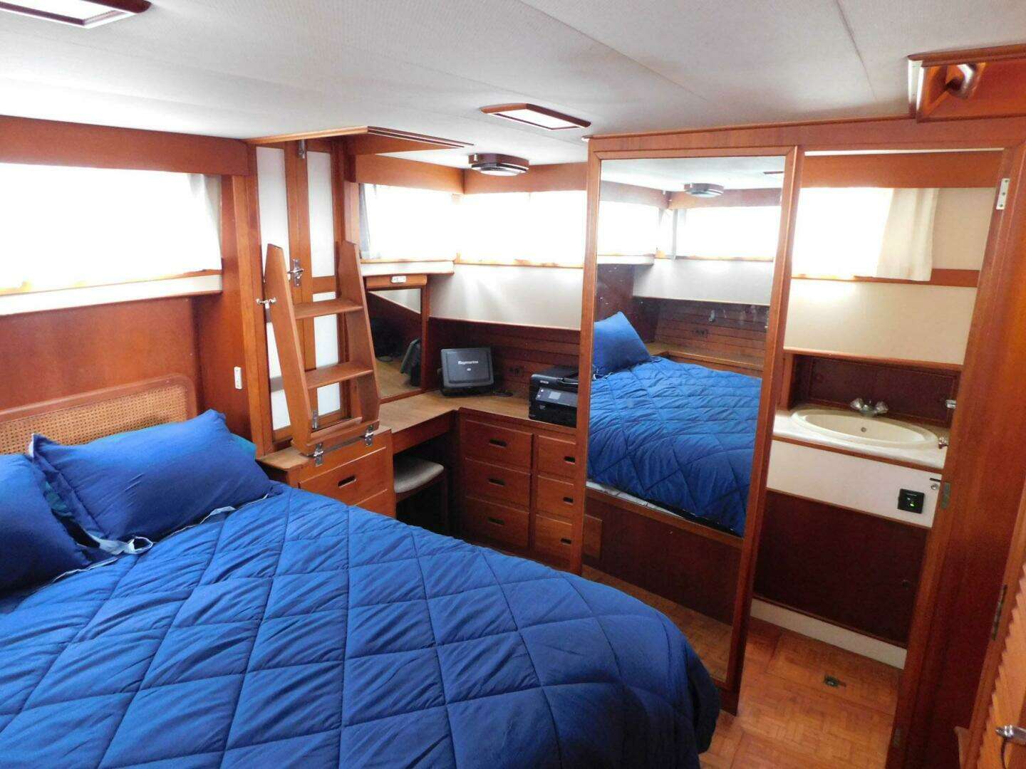1986 Grand Banks 46 Classic Widebody - Image 9