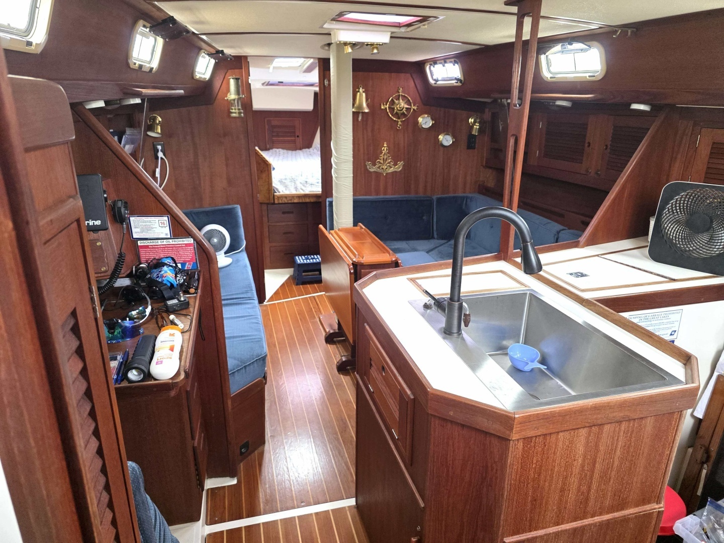 1990 Tartan 372 - Image 21