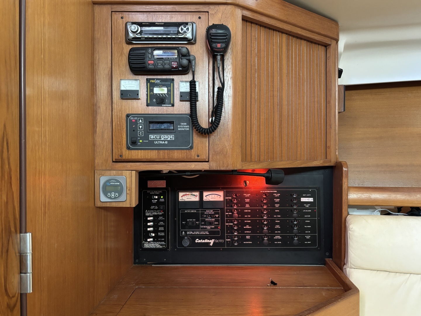 2003 Catalina 350 - Image 11