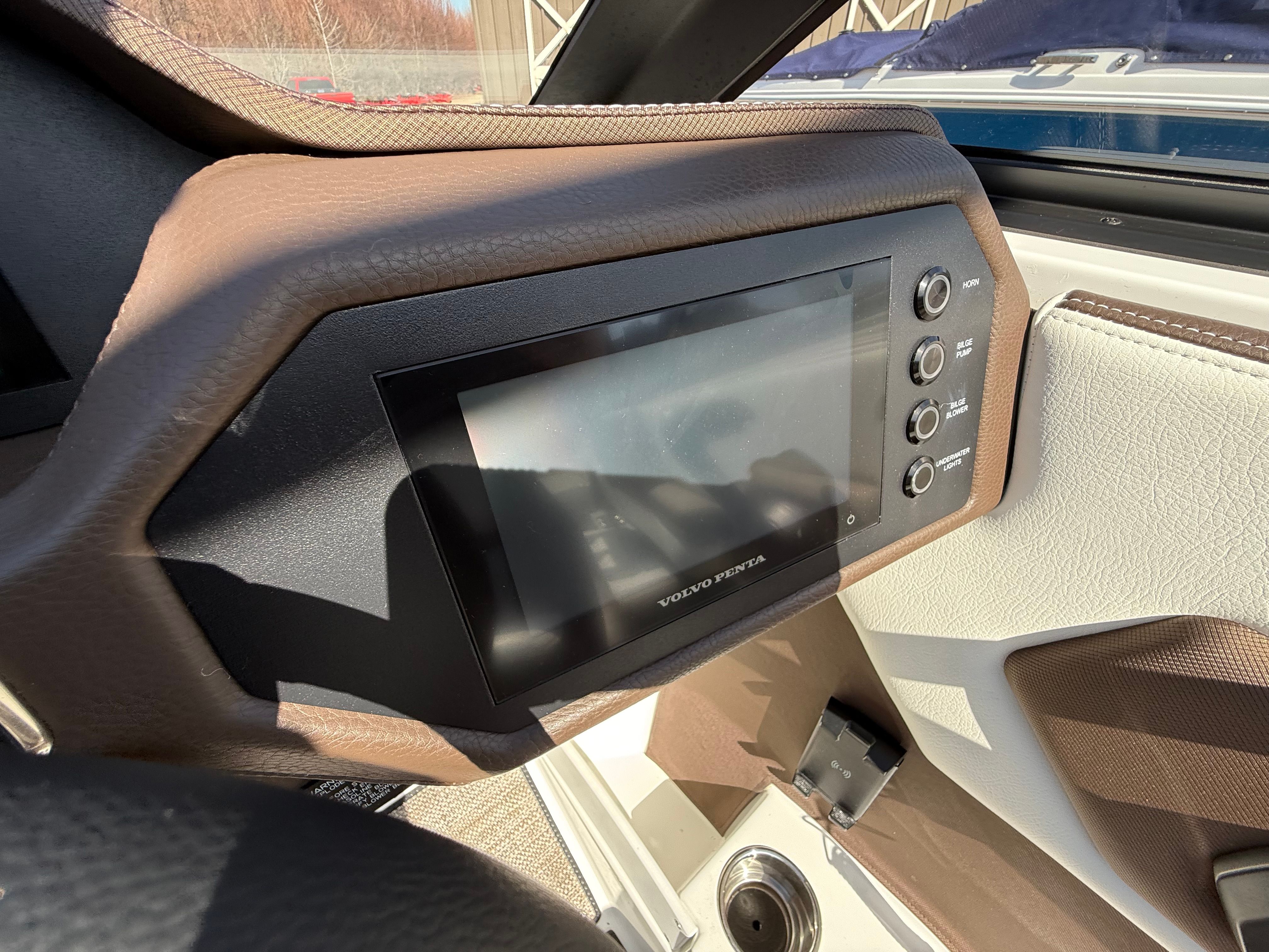 2025 Cobalt CS23 Surf - 8