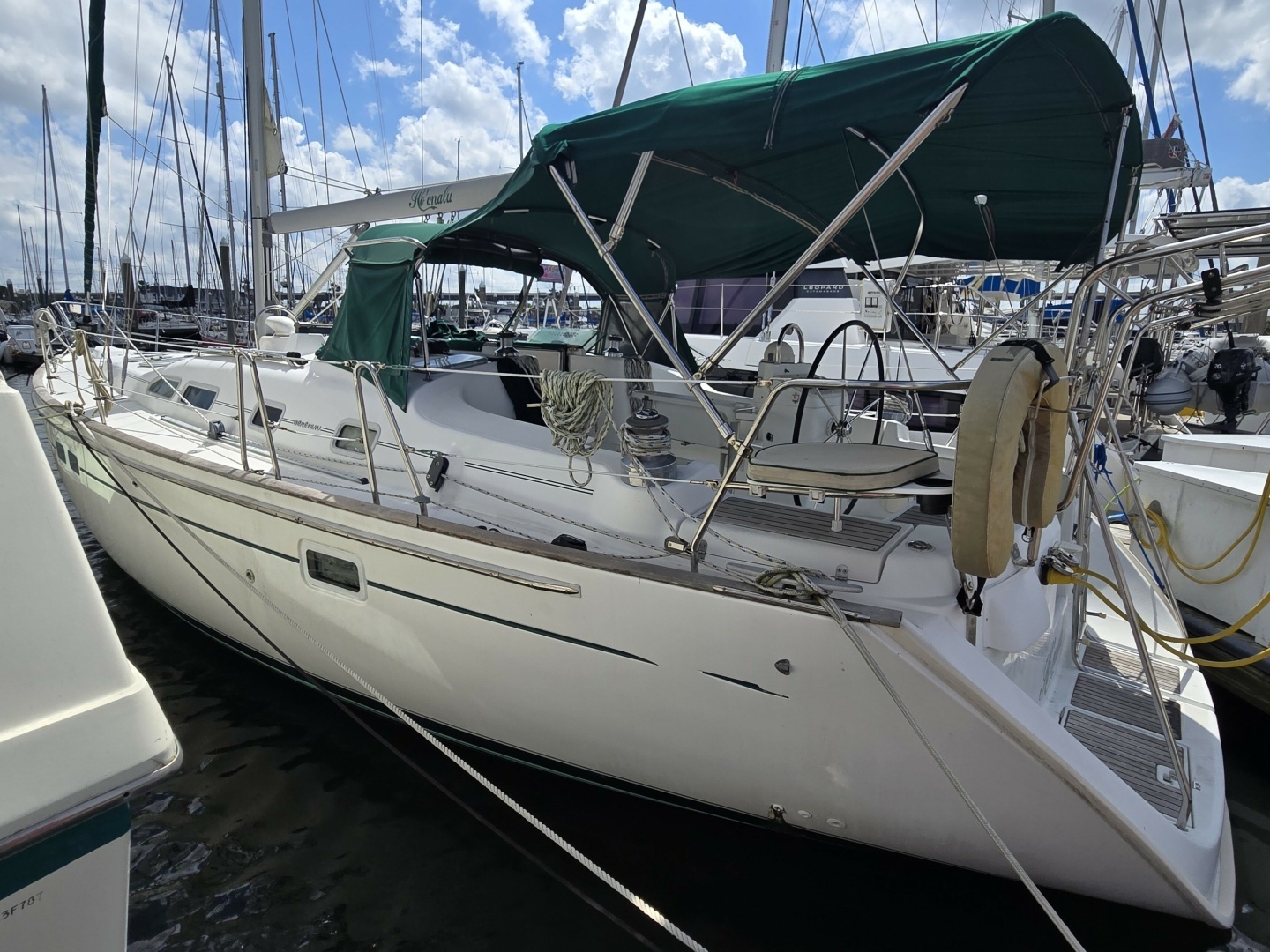 2004 Beneteau 423 - Image 4