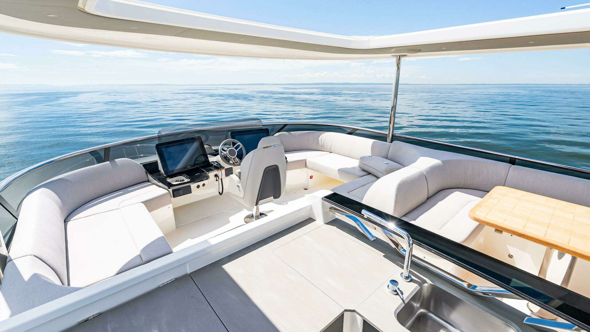 2025 Absolute Navetta 64 - Image 77