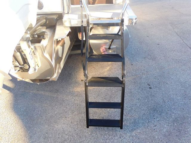 2026 Avalon Catalina Quad Lounger Shift Windshield 25 FT - 19