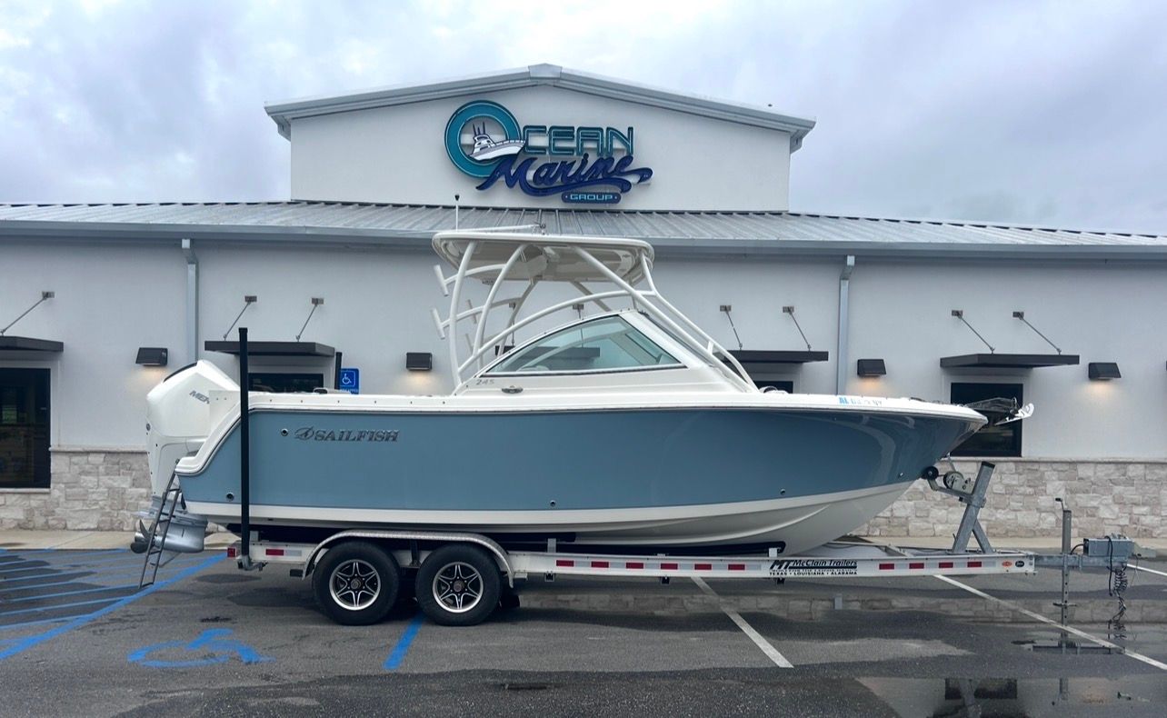2023 Sailfish 245 DC