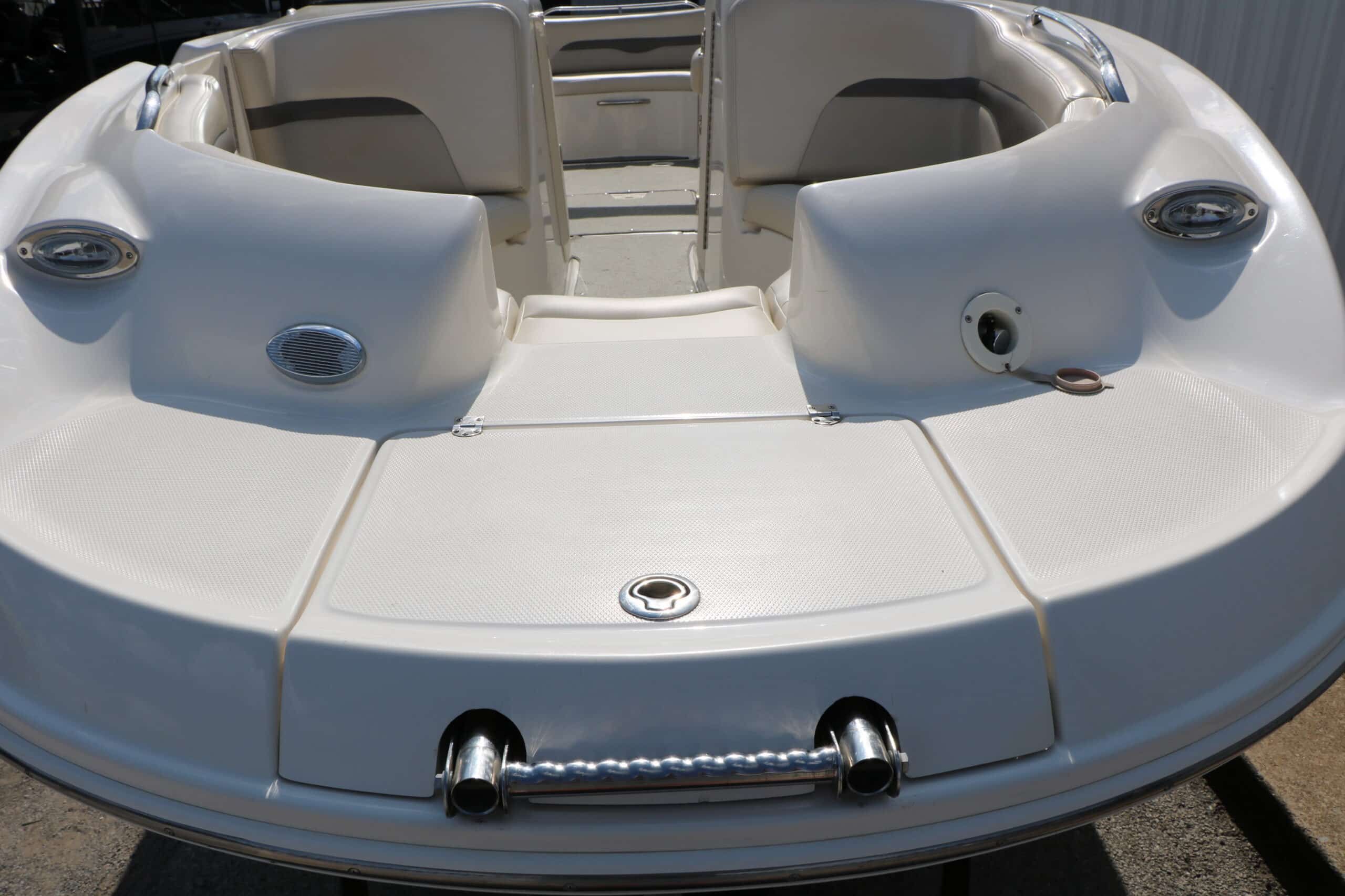 2005 Chaparral Sunesta 254 - 48