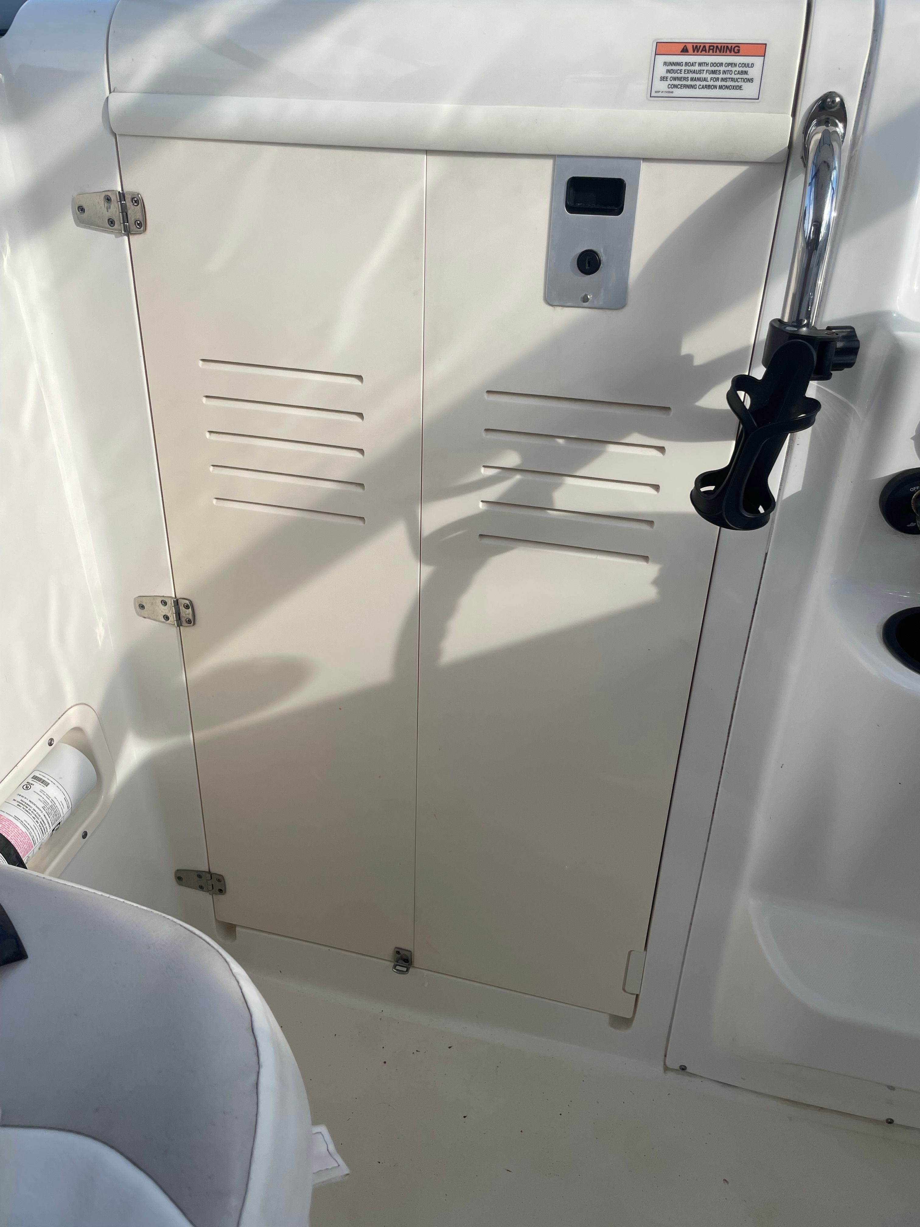2009 Boston Whaler 255 Conquest - 39
