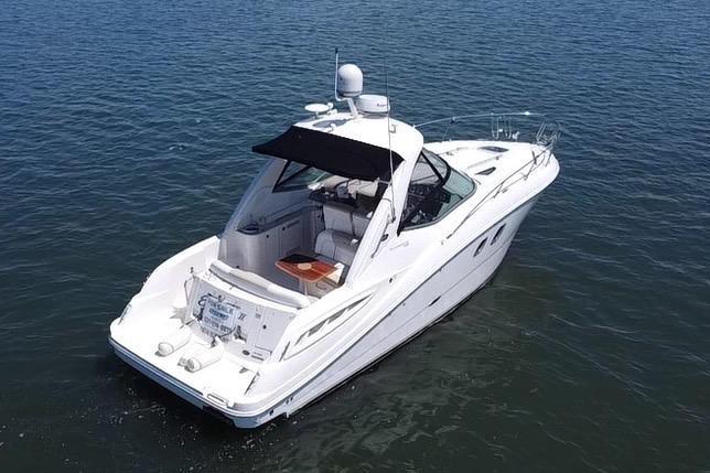 2010 Sea Ray Sundancer 330
