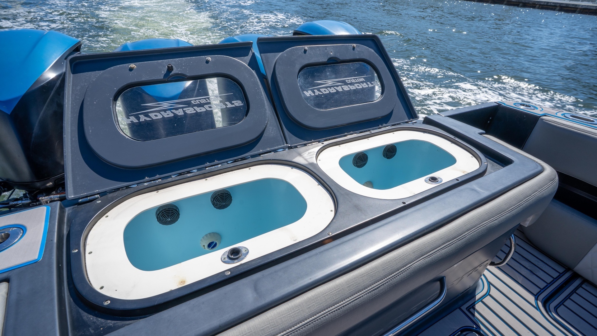 2016 Hydra-Sports 4200 Siesta - Image 9