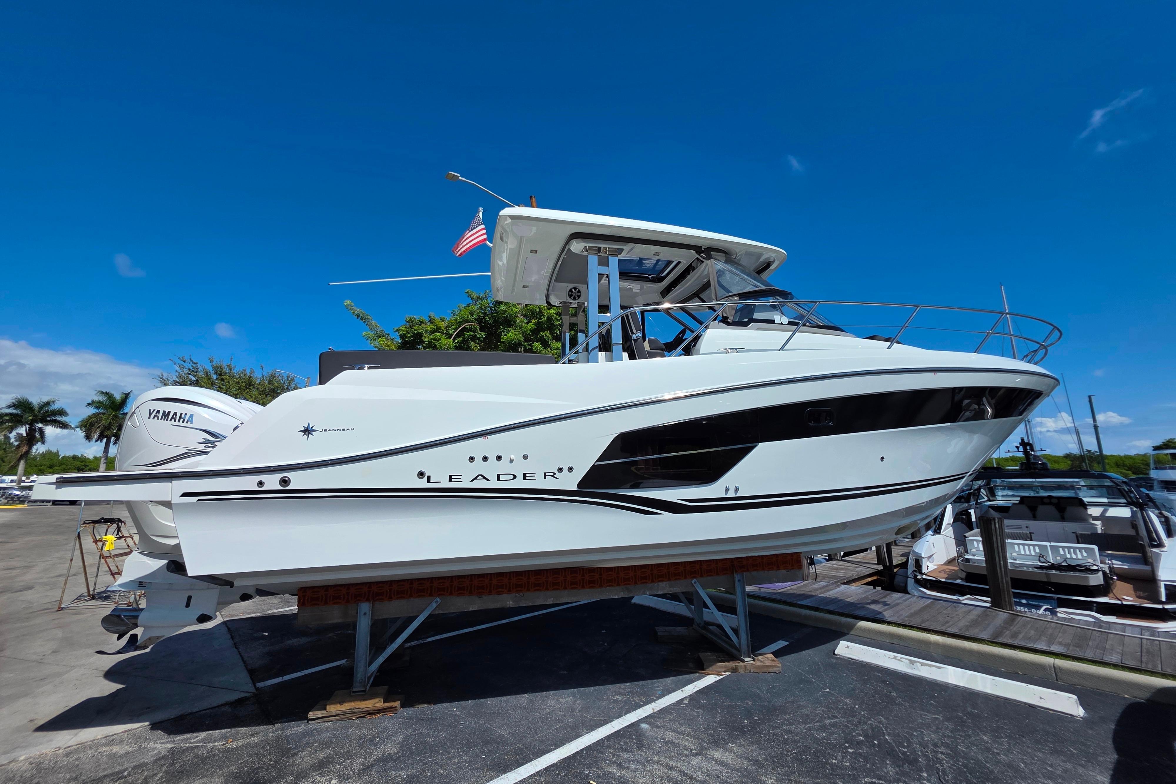 2021 Jeanneau Leader 10.5 WA