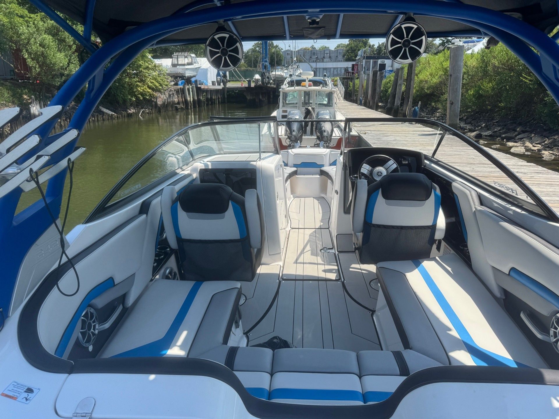2020 Yamaha Boats 242XE - 3
