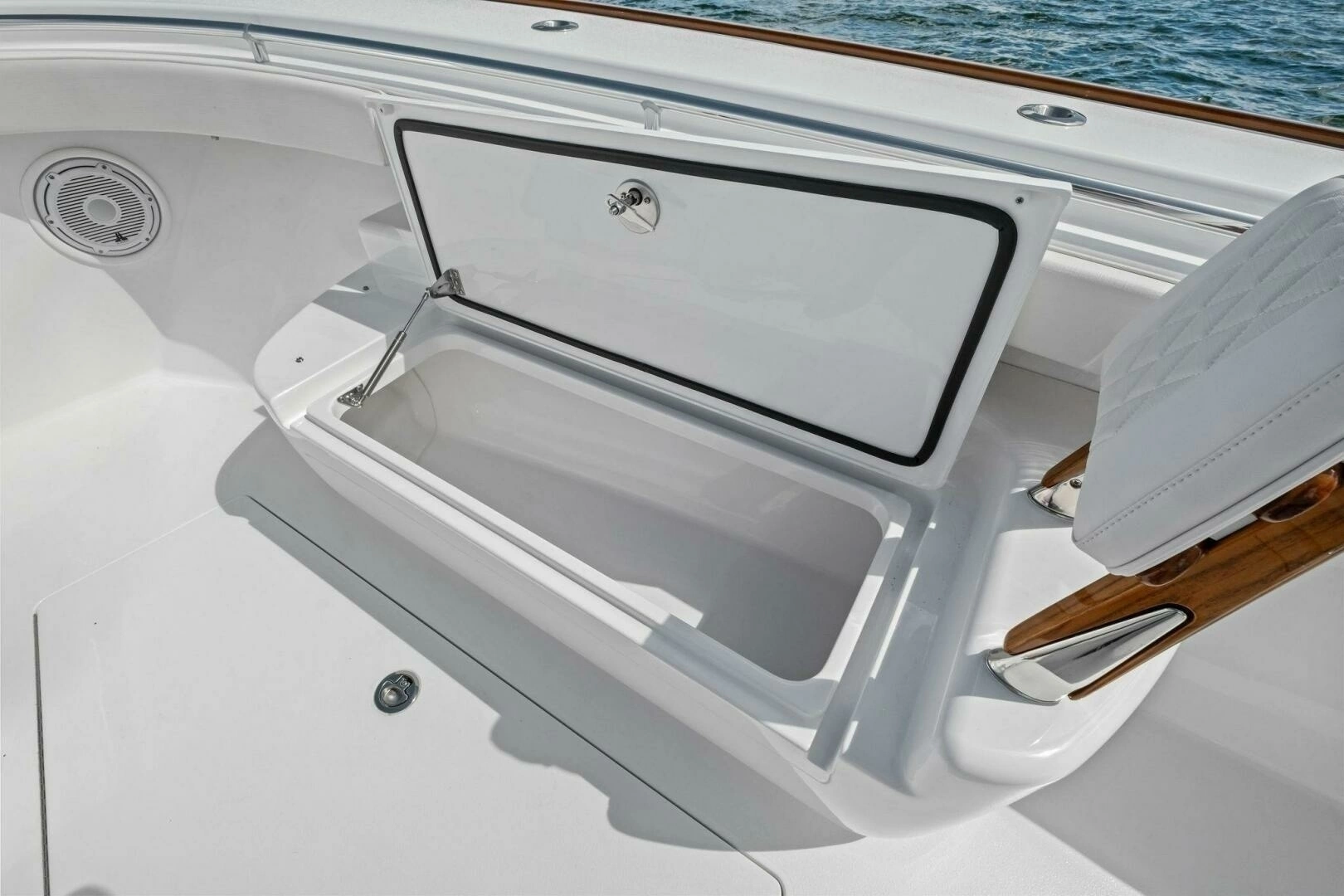 2026 Valhalla Boatworks V-37 - Image 16