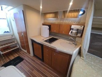 2006 Wellcraft 330 Coastal - 13