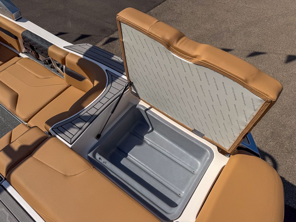 2022 MasterCraft XT24 - 9
