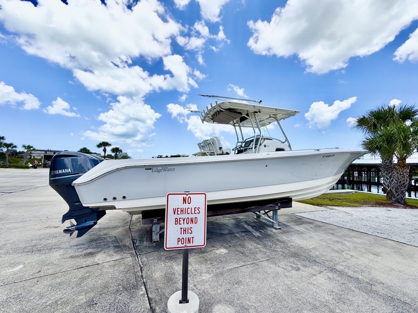 2013 Edgewater 318 CC - Image 11