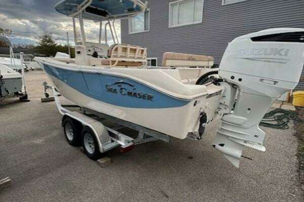 2023 Sea Chaser 24 HFC