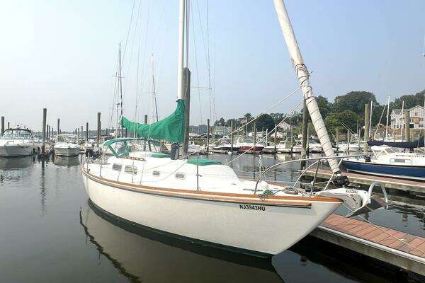 1974 Pearson 35