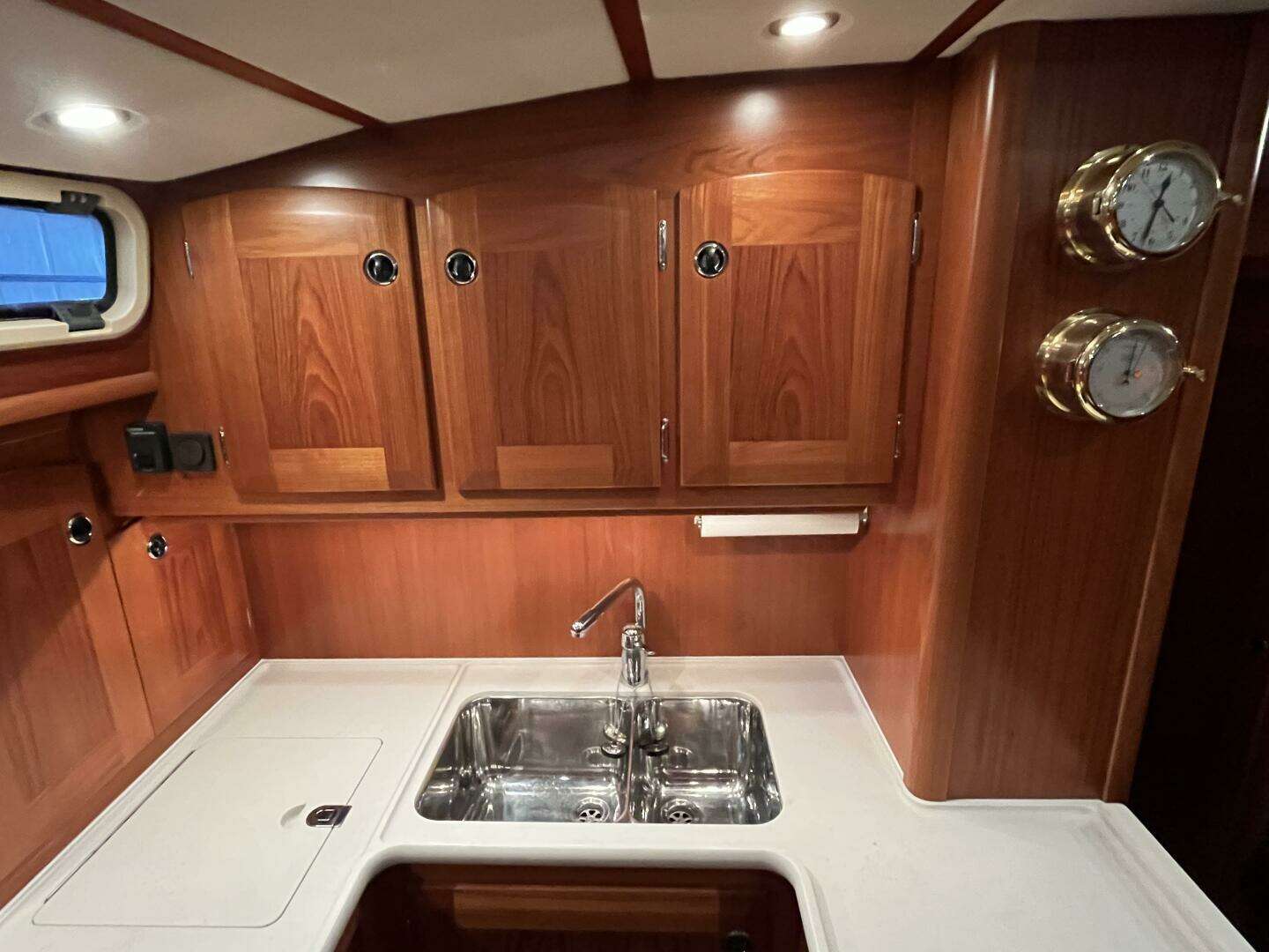 2003 Fantasi 44 Pilot House - Image 57