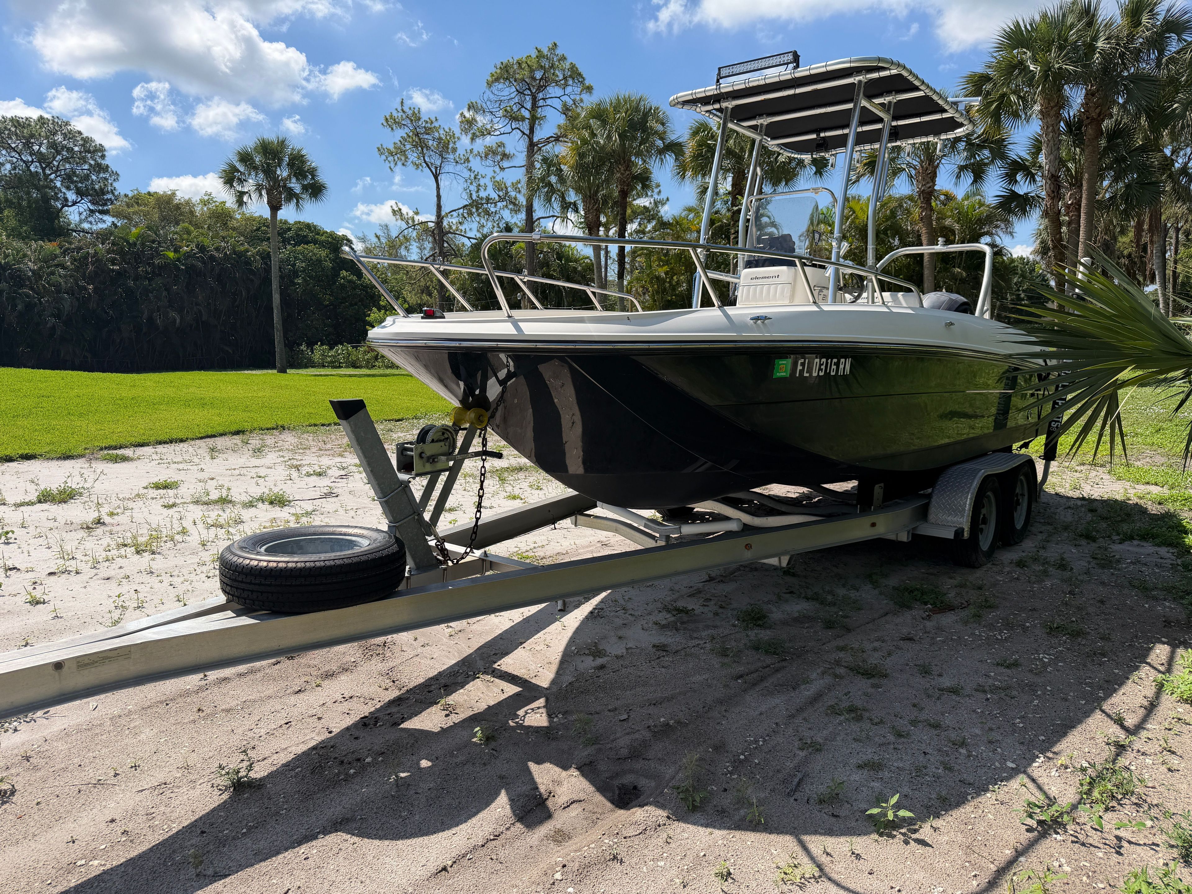 2018 Bayliner Element F21