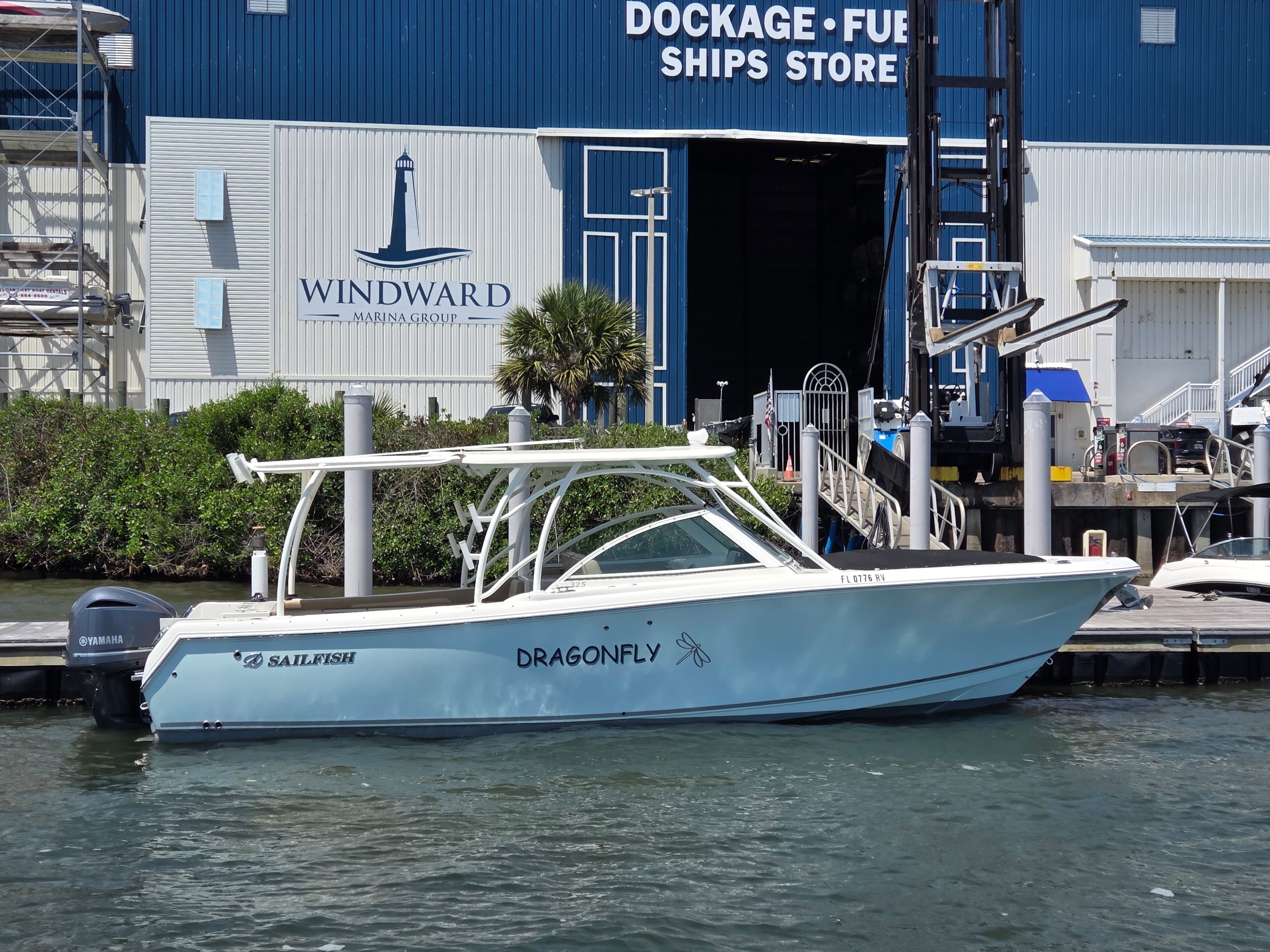2018 Sailfish 325 DC