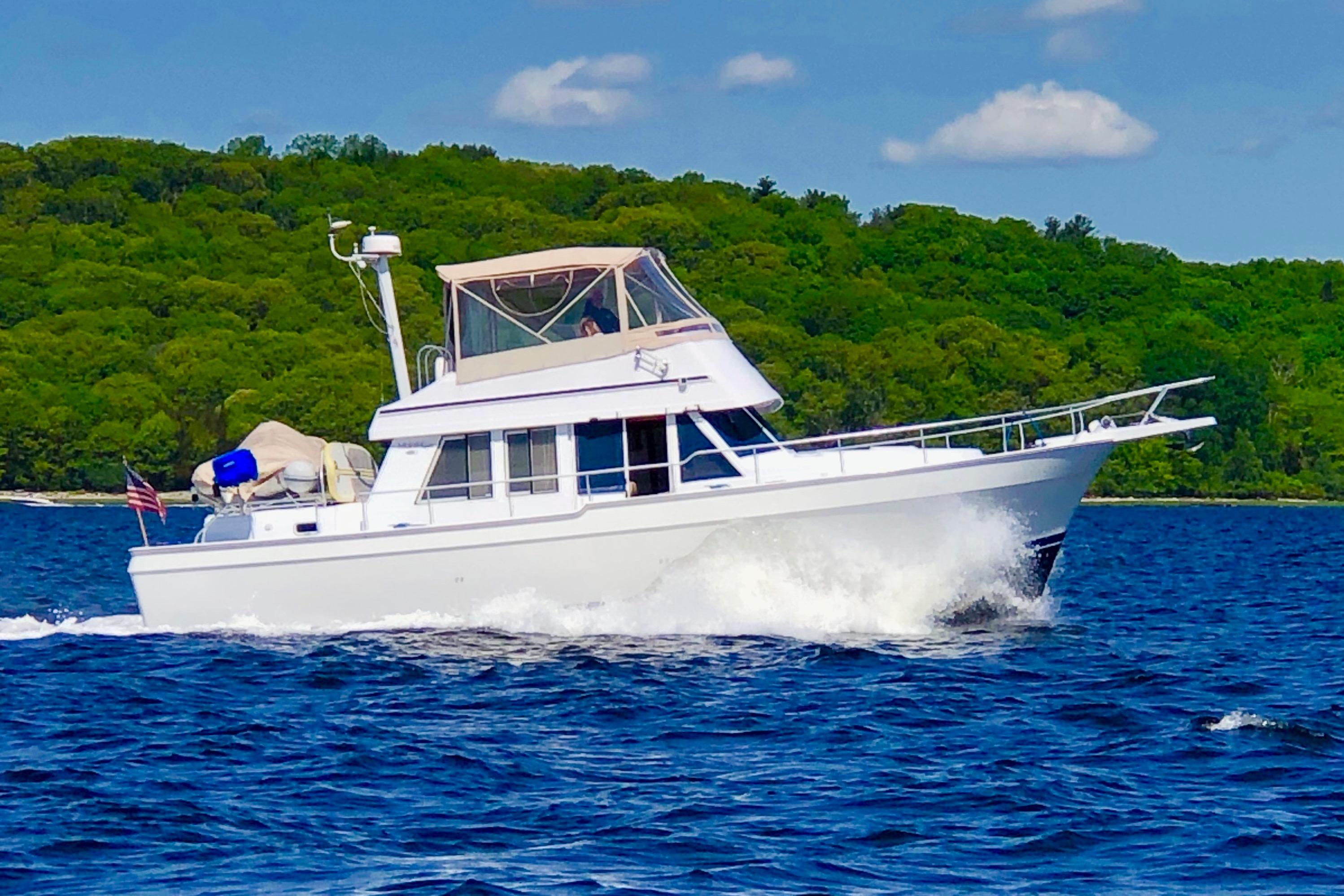 1999 Mainship 430 Trawler